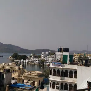 Hotel Ishwar Palace Udaipur